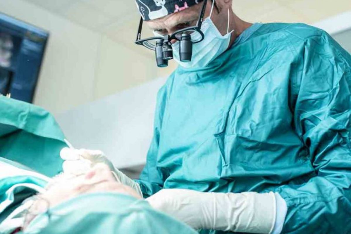 Knochenaufbau Zahnimplantat Steiermark